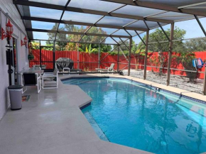 2 Bedroom 2 Bath, Private Pool, 18 minutes to Universal Studios and Orlando Airport